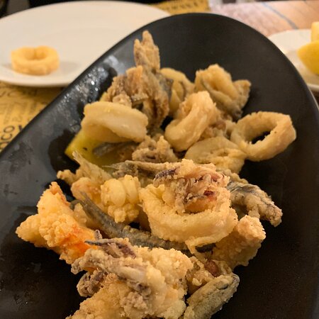 Roxi Mediterranean Restaurant